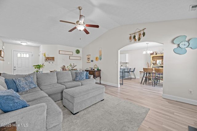 3106 Bettye Gresham Lane, New Bern, NC 28562