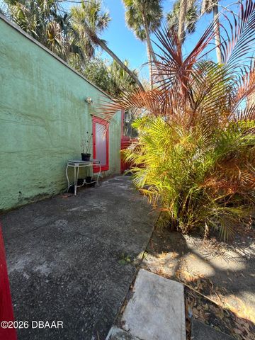 322 Taylor Avenue, Daytona Beach, FL 32114