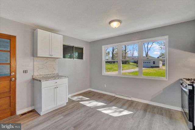 2833 ANITA DR, Dover, PA 17315