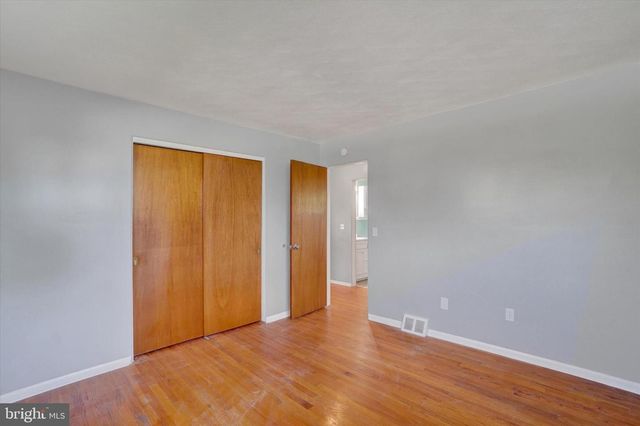 2833 ANITA DR, Dover, PA 17315