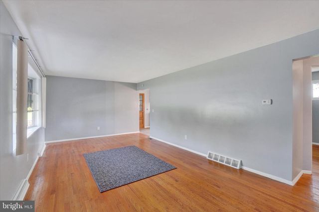 2833 ANITA DR, Dover, PA 17315