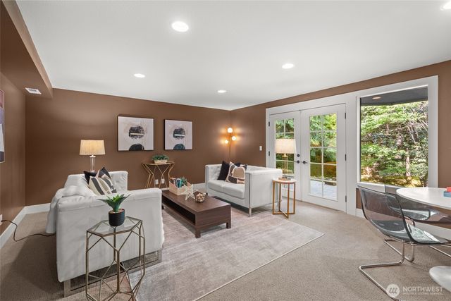 520 176th Lane NE, Bellevue, WA 98008