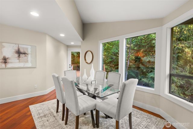 520 176th Lane NE, Bellevue, WA 98008