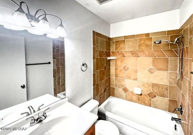 3357 N Country Club Rd Apt 14, Tucson, AZ 85716