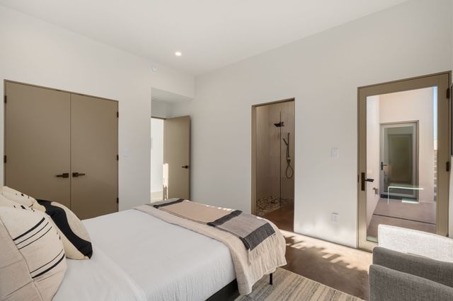 19 Camino Barranca, Santa Fe, NM 87507