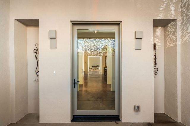 19 Camino Barranca, Santa Fe, NM 87507