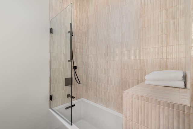 19 Camino Barranca, Santa Fe, NM 87507