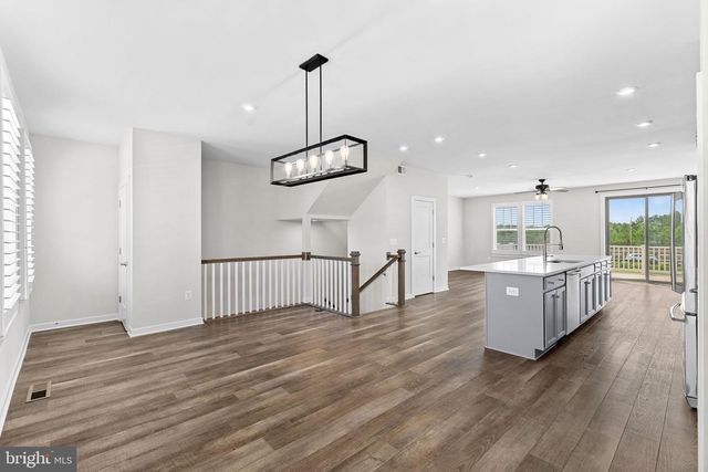 1093 VENIFENA TER SE, Leesburg, VA 20175