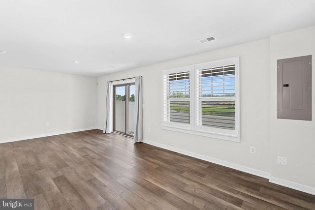 1093 VENIFENA TER SE, Leesburg, VA 20175