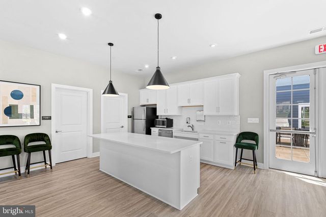 1093 VENIFENA TER SE, Leesburg, VA 20175