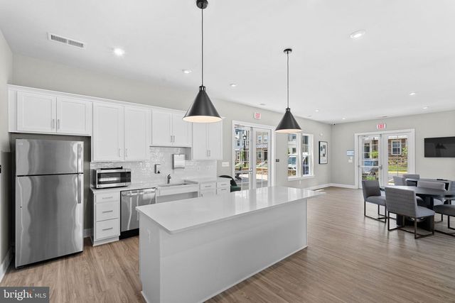 1093 VENIFENA TER SE, Leesburg, VA 20175