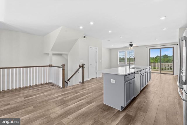 1093 VENIFENA TER SE, Leesburg, VA 20175