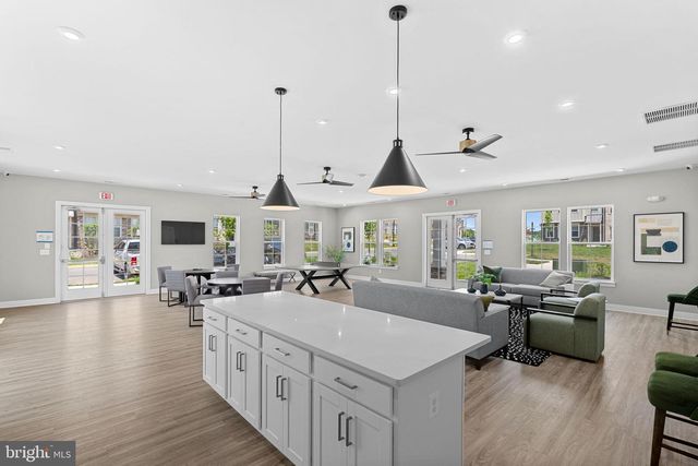 1093 VENIFENA TER SE, Leesburg, VA 20175