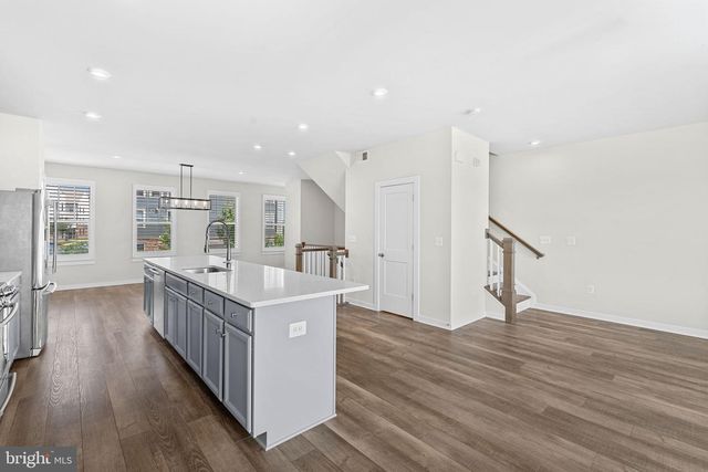 1093 VENIFENA TER SE, Leesburg, VA 20175