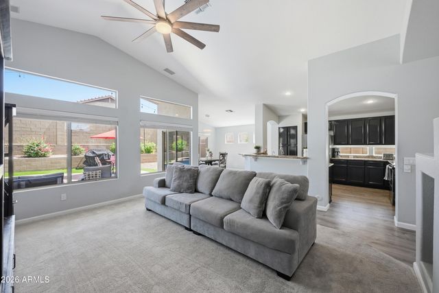 1834 W AMBERWOOD Drive, Phoenix, AZ 85045