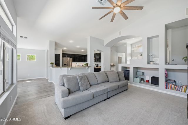 1834 W AMBERWOOD Drive, Phoenix, AZ 85045