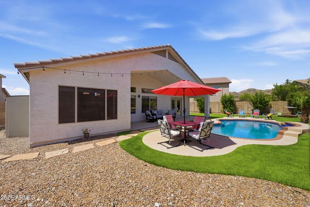 1834 W AMBERWOOD Drive, Phoenix, AZ 85045