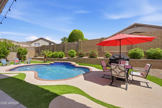 1834 W AMBERWOOD Drive, Phoenix, AZ 85045