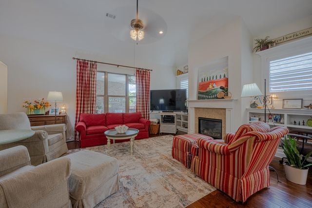 340 DOGWOOD VALLEY DR, Collierville, TN 38017