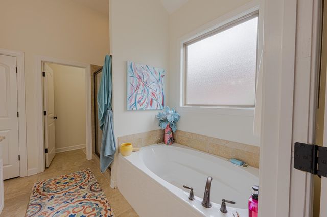 340 DOGWOOD VALLEY DR, Collierville, TN 38017