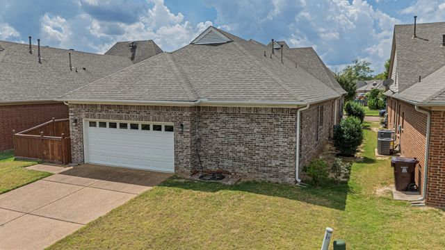 340 DOGWOOD VALLEY DR, Collierville, TN 38017