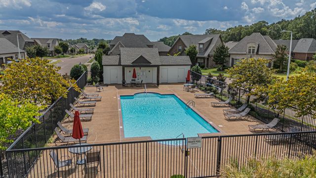 340 DOGWOOD VALLEY DR, Collierville, TN 38017