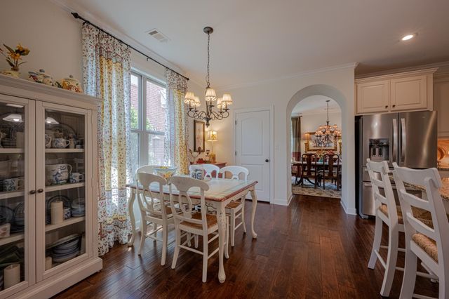 340 DOGWOOD VALLEY DR, Collierville, TN 38017