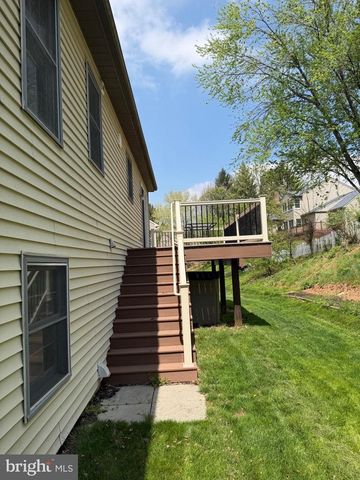 917 CHOWNING DR, Hummelstown, PA 17036
