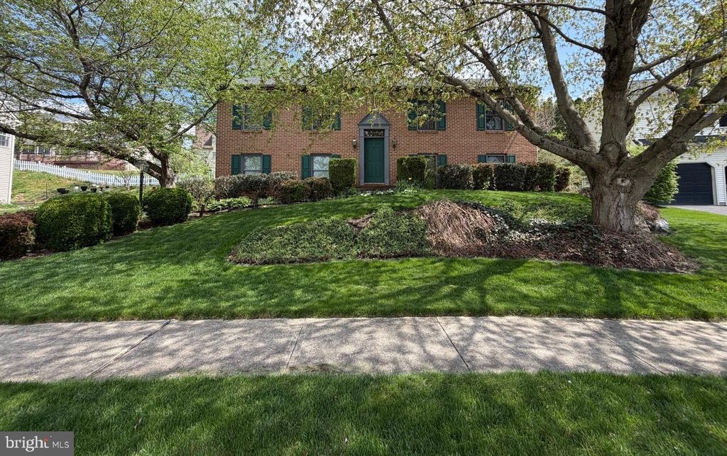 917 CHOWNING DR, Hummelstown, PA 17036