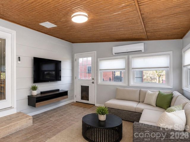 5012 Auburndale Road, Charlotte, NC 28205