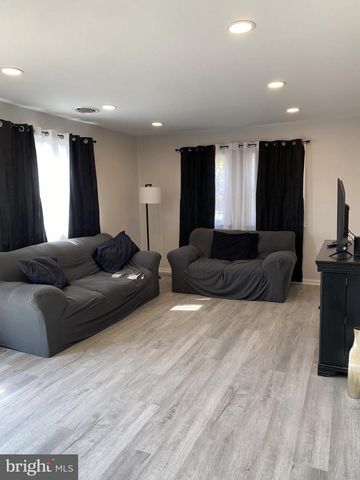 502 W SUNSET AVE, Greensboro, MD 21639