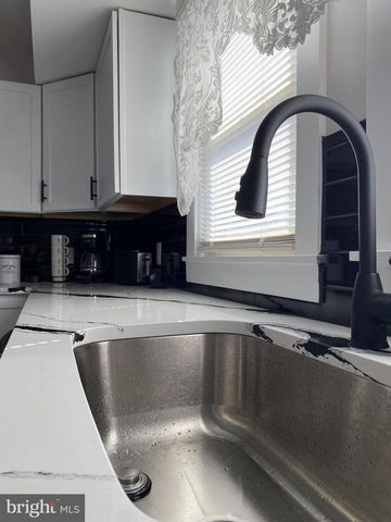 502 W SUNSET AVE, Greensboro, MD 21639