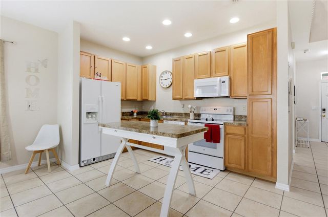 2420 CARAVELLE CIRCLE, Kissimmee, FL 34746