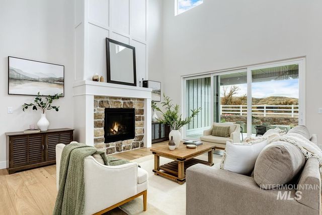 6774 Saddle Bred Way, Star, ID 83669