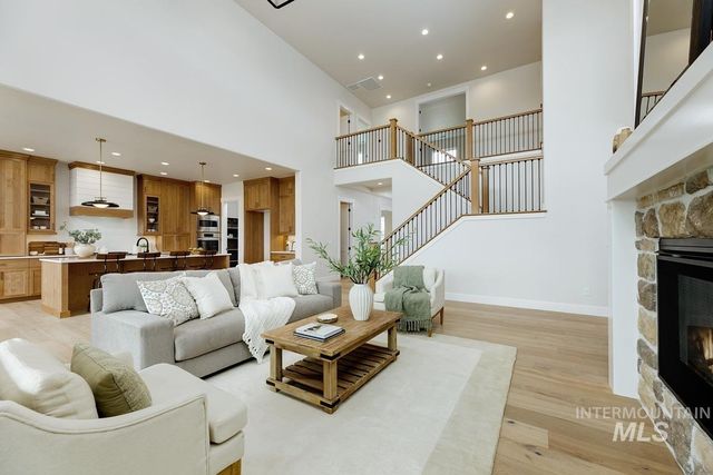 6774 Saddle Bred Way, Star, ID 83669