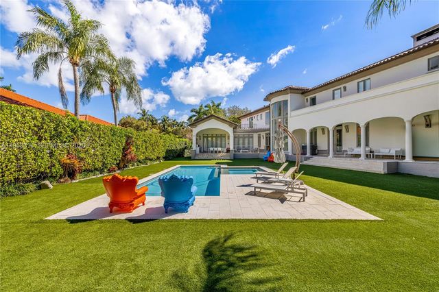 165 Paloma Dr, Coral Gables, FL 33143