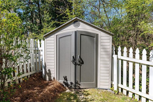 1868 Dyer Circle, Chamblee, GA 30341