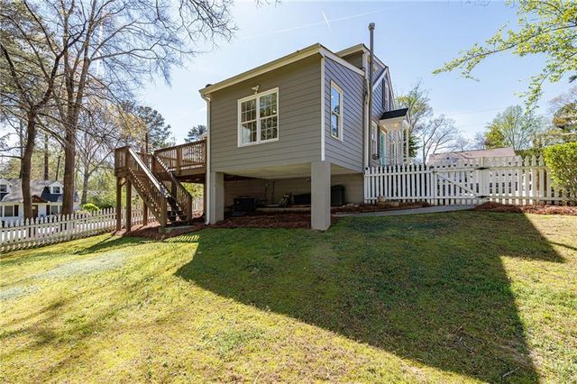 1868 Dyer Circle, Chamblee, GA 30341