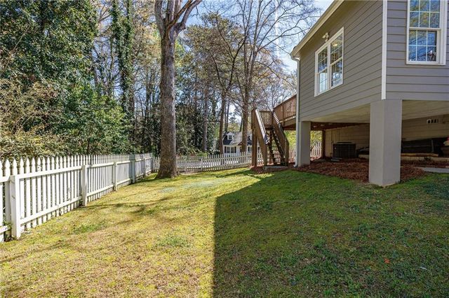 1868 Dyer Circle, Chamblee, GA 30341