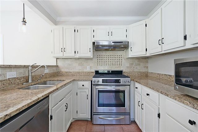 1868 Dyer Circle, Chamblee, GA 30341