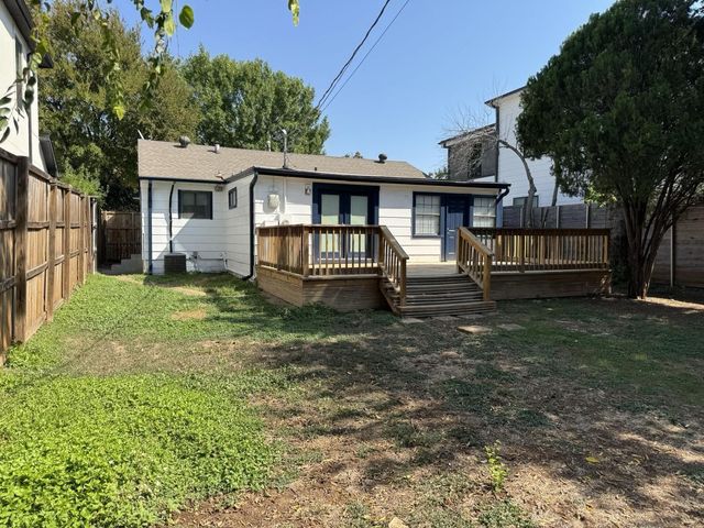 8427 Ridgelea Street, Dallas, TX 75209