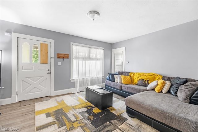 6740 Baxter Avenue, Cleveland, OH 44105