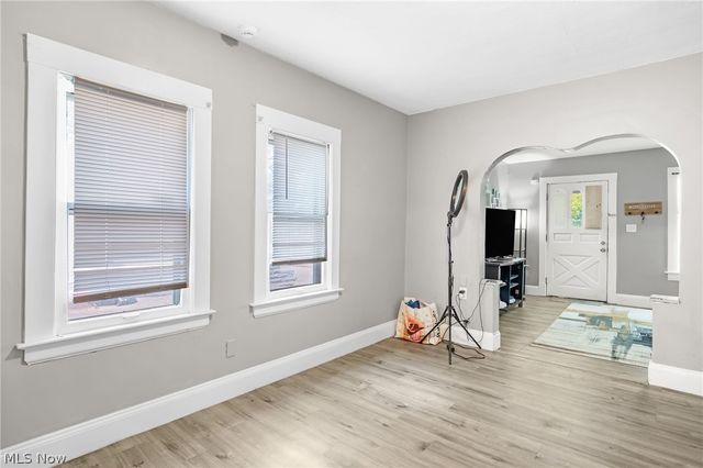 6740 Baxter Avenue, Cleveland, OH 44105
