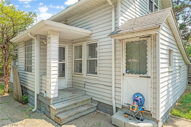 6740 Baxter Avenue, Cleveland, OH 44105