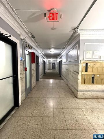 2700 John F Kennedy Boulevard 302, Jersey City, NJ 07306