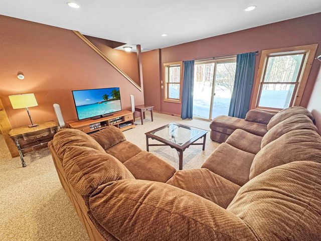 42 Airport Road, Dover, VT 05356