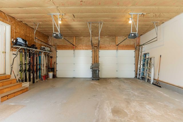 42 Airport Road, Dover, VT 05356