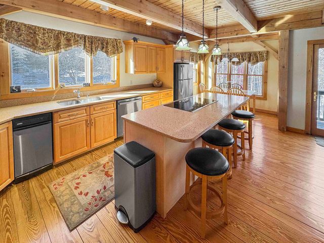 42 Airport Road, Dover, VT 05356