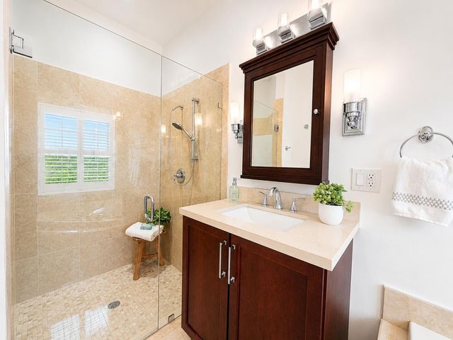 6152 NW 108th Way, Parkland, FL 33076