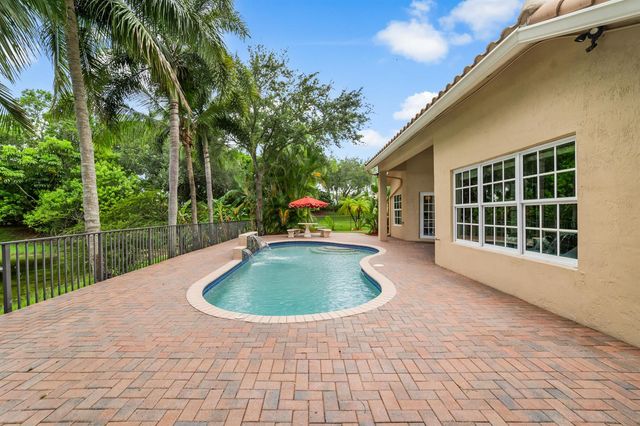6152 NW 108th Way, Parkland, FL 33076